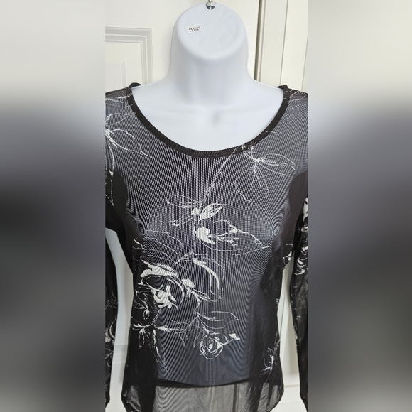 Floral Long Sleeve Top - Picture 2 of 6